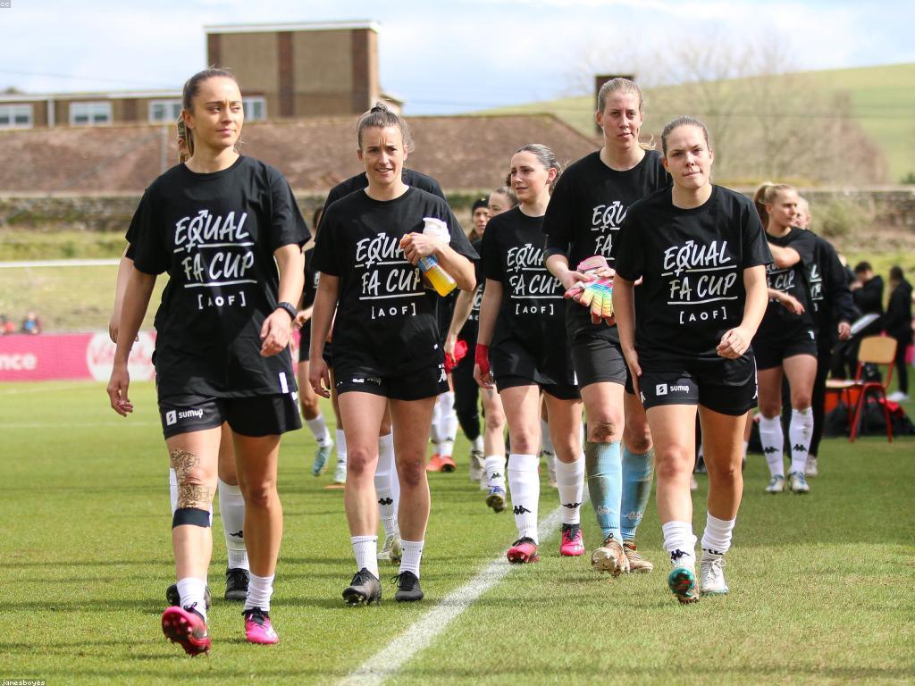 ការប្រកួតកីឡាបាល់ទាត់៖ ប្រយុទ្ធដើម្បីឈ្នះ