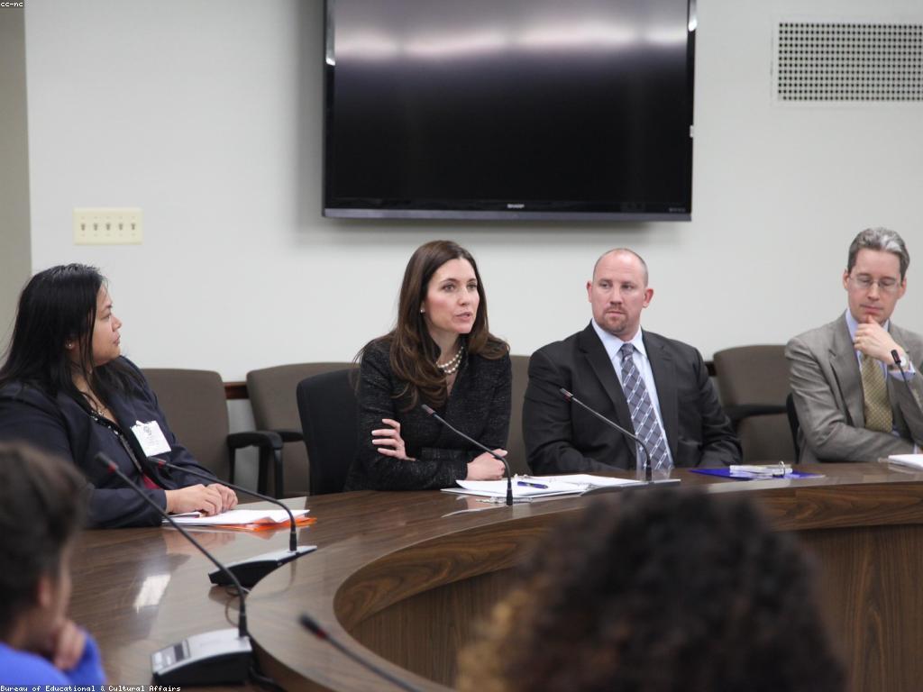 ឥទ្ធិពលនៃកីឡាបាល់ឱសថលើការអភិវឌ្ឍជើងឯកយុវជន